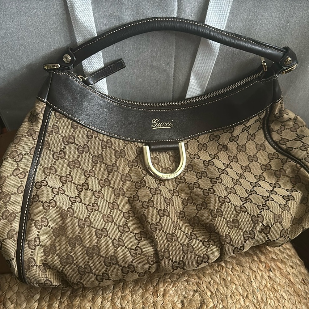 Authentic Gucci Shoulder Bag Abbey Beige Brown Canvas w/dustbag normal distress